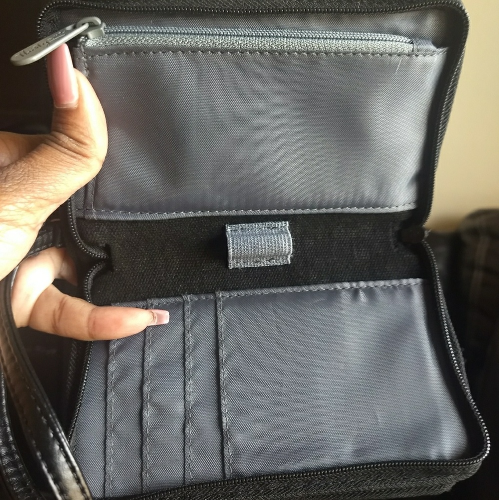 Wristlet